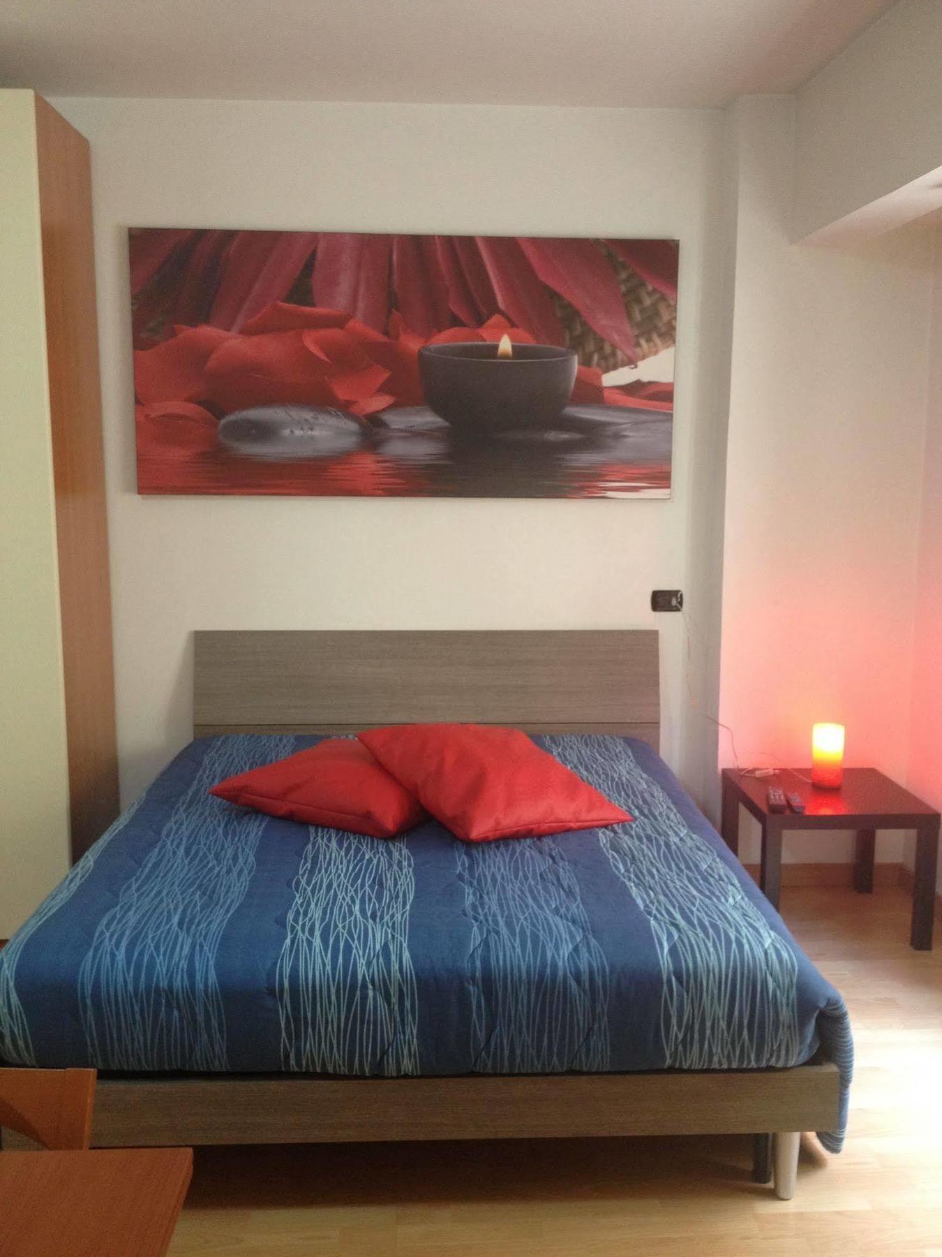 Casa Vacanze House Eden Roma Esterno foto