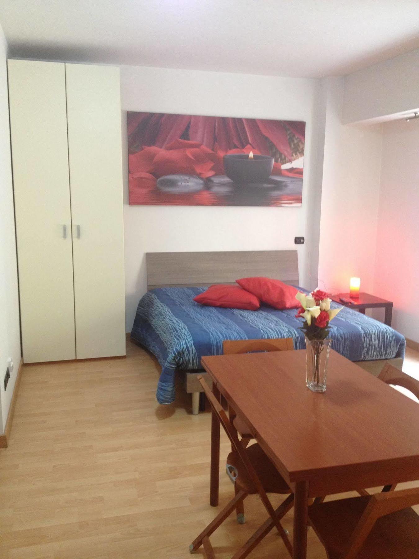 Casa Vacanze House Eden Roma Esterno foto
