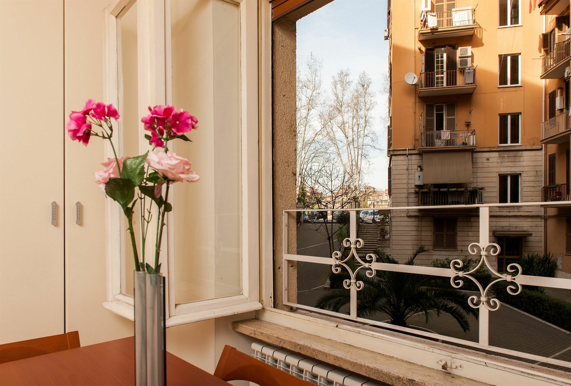 Casa Vacanze House Eden Roma Esterno foto